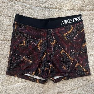 Nike Pro Black and Red Patterned Shorts size L